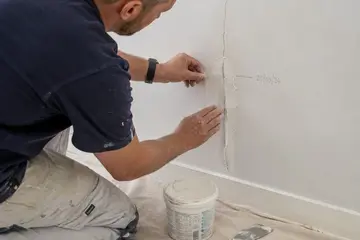 شروخ جدران الشقة في دبي: أيّها يستحق الاهتمام